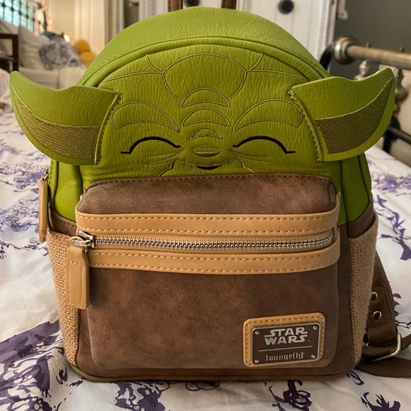 Disney Loungefly Yoda Backpack - Picture 2 of 7